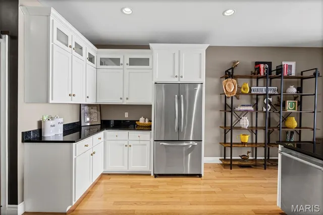 $440,000 | 417 South Geyer Road, Unit 2, Kirkwood, MO 63122