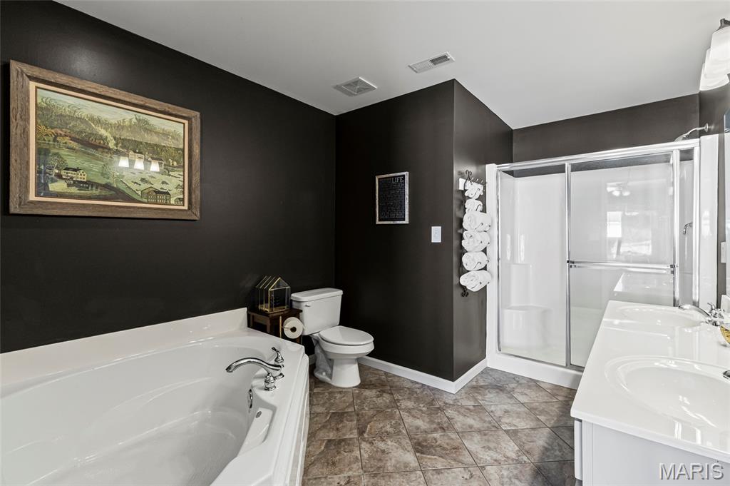 417 South Geyer Road, Unit 2 Kirkwood, MO 63122 - Photo 32 of 51