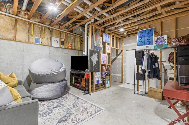 $440,000 | 417 South Geyer Road, Unit 2, Kirkwood, MO 63122