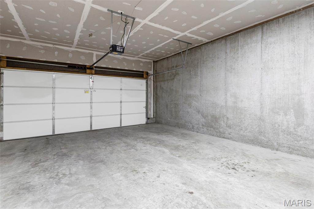 417 South Geyer Road, Unit 2 Kirkwood, MO 63122 - Photo 37 of 51