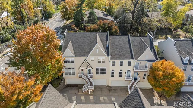 $440,000 | 417 South Geyer Road, Unit 2, Kirkwood, MO 63122