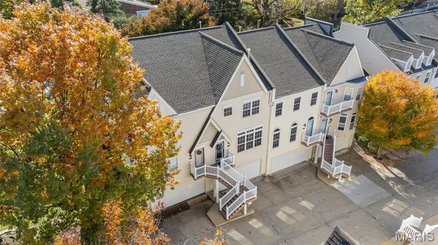 $440,000 | 417 South Geyer Road, Unit 2, Kirkwood, MO 63122