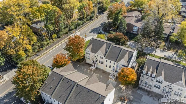 $440,000 | 417 South Geyer Road, Unit 2, Kirkwood, MO 63122