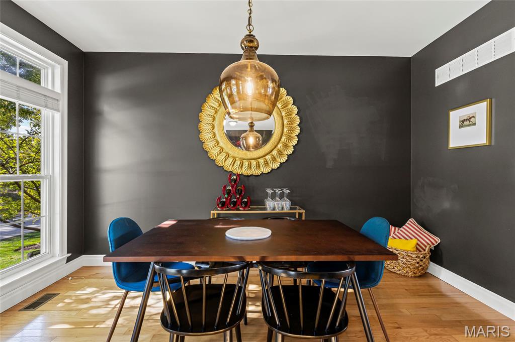 417 South Geyer Road, Unit 2 Kirkwood, MO 63122 - Photo 7 of 51