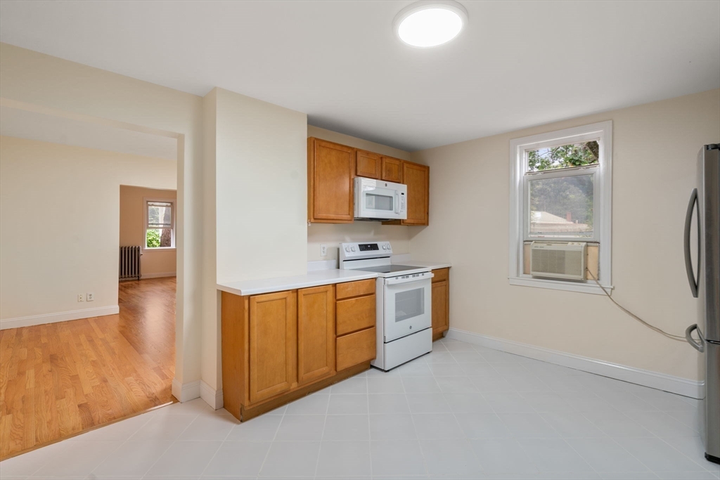 10 Frances Street, Unit 10 Newton, MA 02461 - Photo 6 of 16