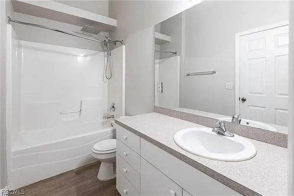 $1,499 | 2130 Northeast 8th Place, Cape Coral, FL 33909