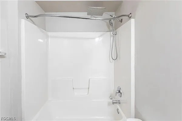 $1,499 | 2130 Northeast 8th Place, Cape Coral, FL 33909