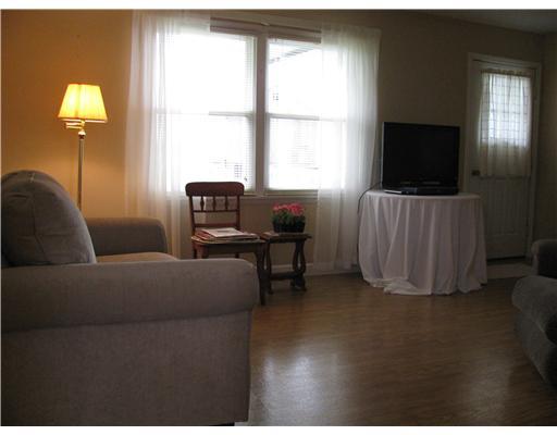 78 Delaware Road Fredonia, PA 16124 - Photo 14 of 18 Living Room.