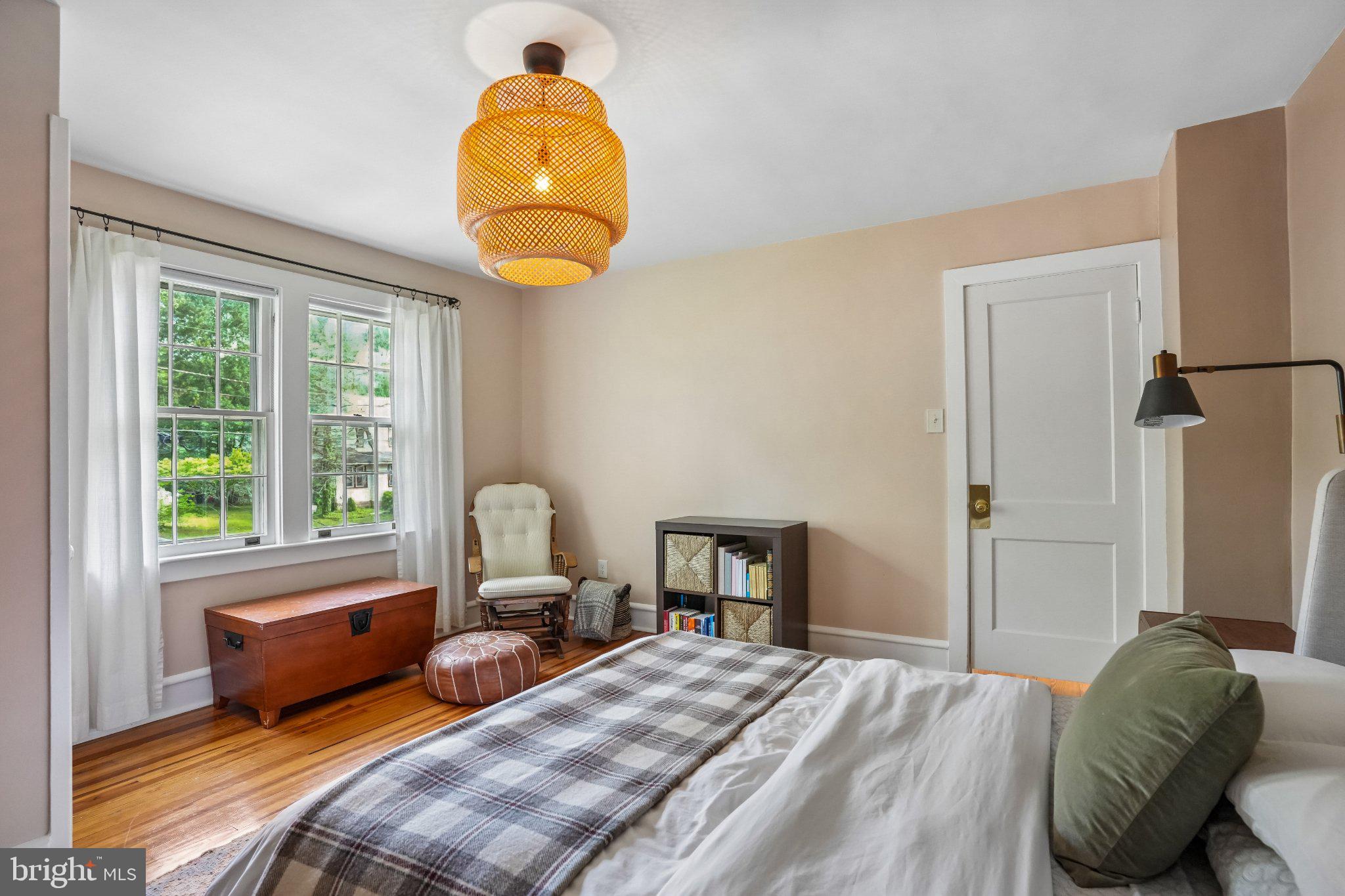 650 Maple Avenue Haddonfield, NJ 08033 - Photo 20 of 31 Charming bedroom with natural light.