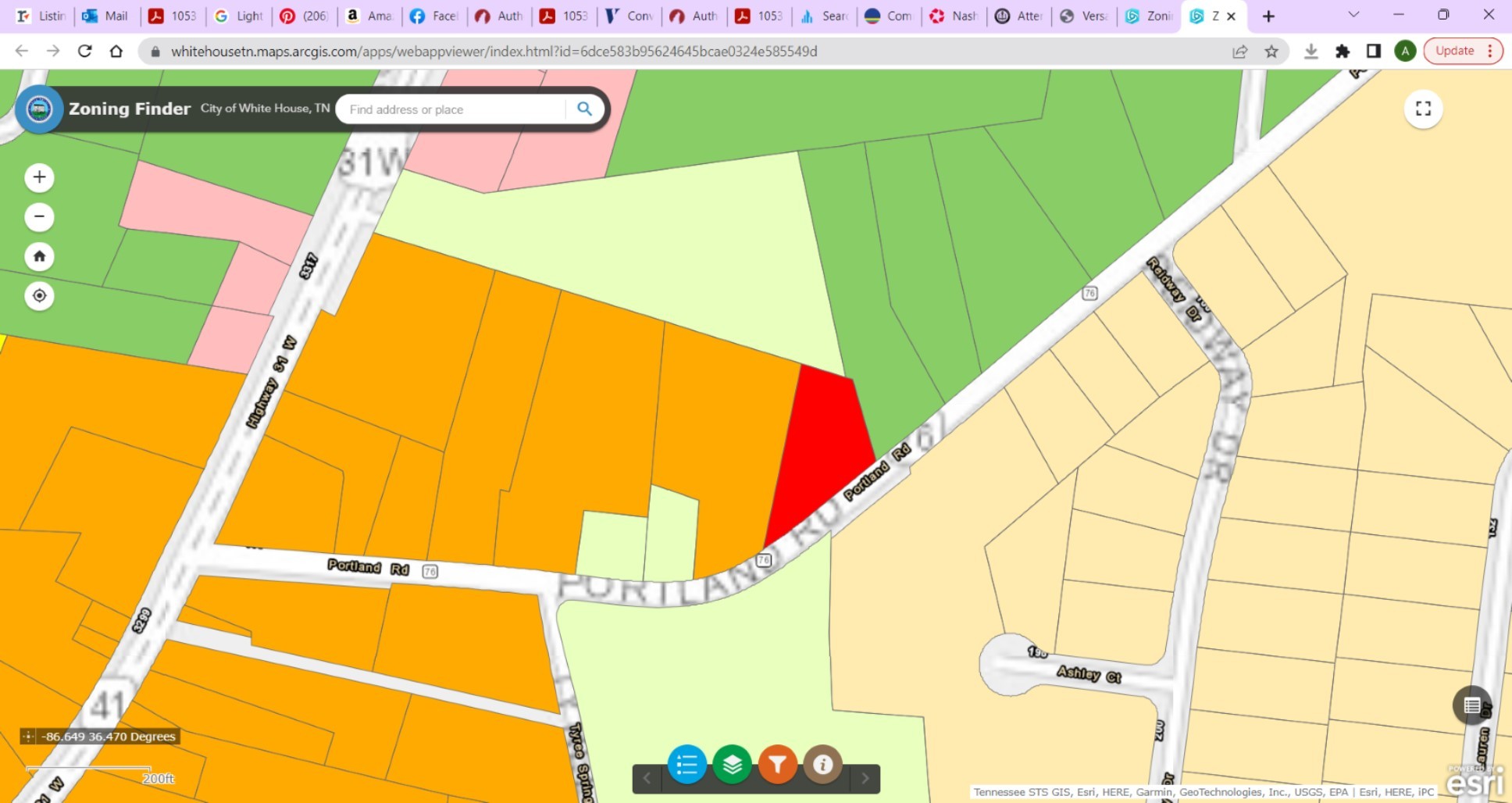 204 Portland Road White House, TN 37188 - Photo 2 of 13 a view of a swimming pool and outdoor space