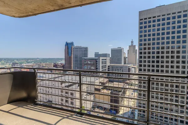 $179,000 | 66 9th Street East, Unit 2315, St. Paul, MN 55101