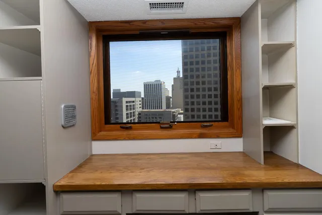 $199,000 | 66 9th Street East, Unit 2315, St. Paul, MN 55101