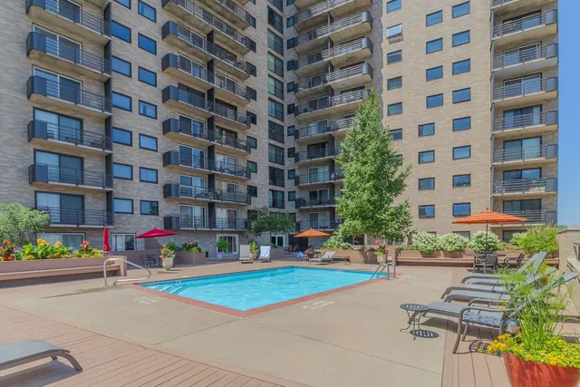 $199,000 | 66 9th Street East, Unit 2315, St. Paul, MN 55101