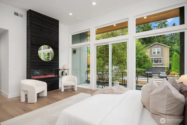 $2,800,000 | 3978 162nd Place Southeast, Bellevue, WA 98006