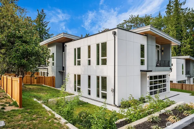 $2,800,000 | 3978 162nd Place Southeast, Bellevue, WA 98006