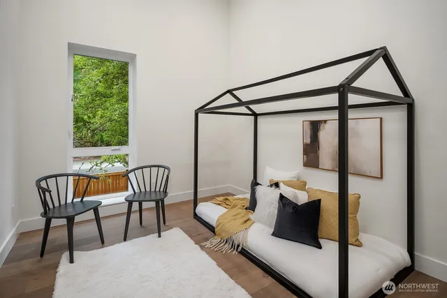 $2,800,000 | 3978 162nd Place Southeast, Bellevue, WA 98006