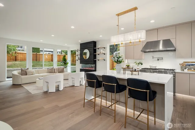 $2,800,000 | 3978 162nd Place Southeast, Bellevue, WA 98006