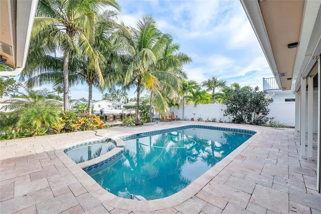 $1,250,000 | 2751 Northeast 57th Street, Fort Lauderdale, FL 33308