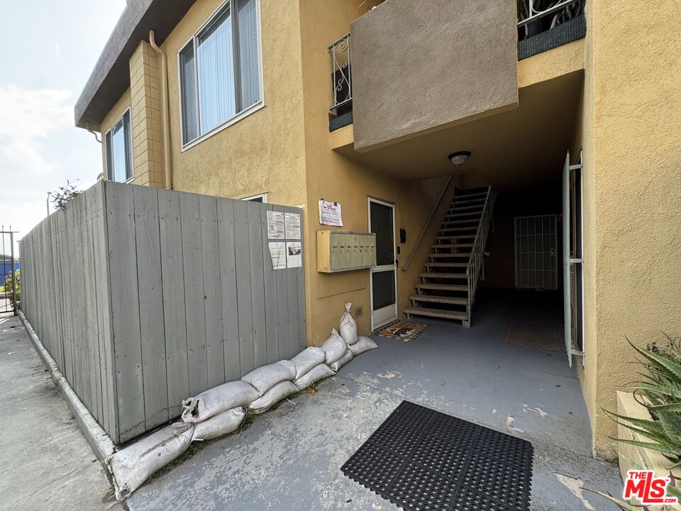 7769 St Bernard Street Playa del Rey, CA 90293 - Photo 4 of 8