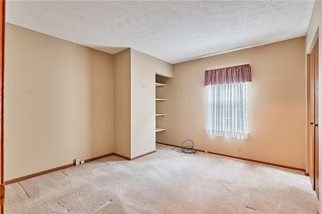 194 Old English Road Pittsburgh, PA 15237 - Photo 18 of 23 Gallery Image 18