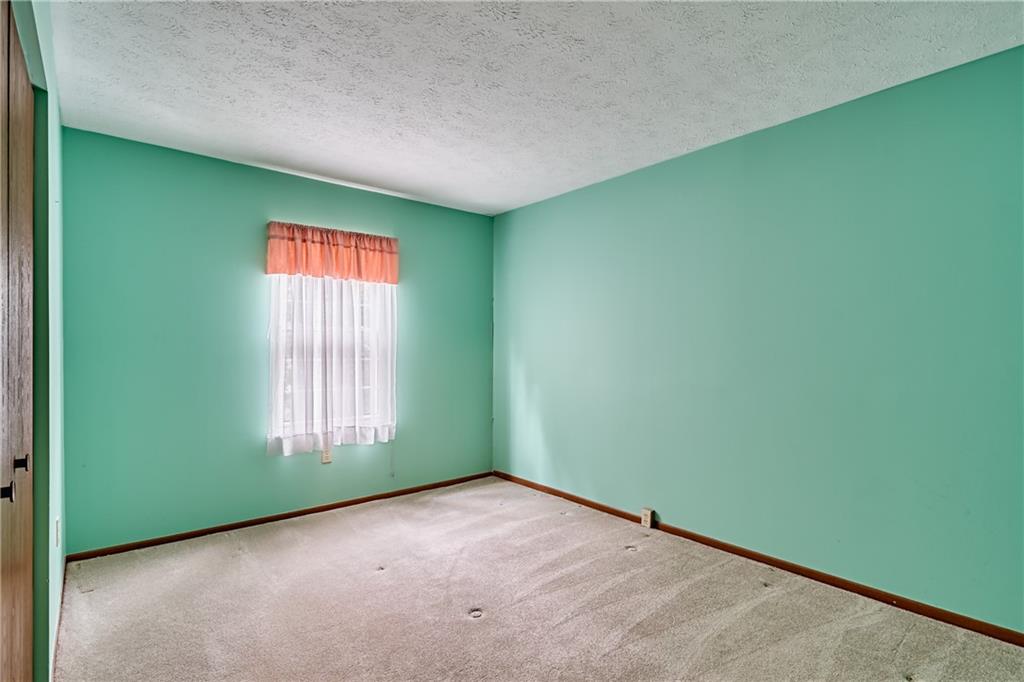 194 Old English Road Pittsburgh, PA 15237 - Photo 19 of 23 Gallery Image 19