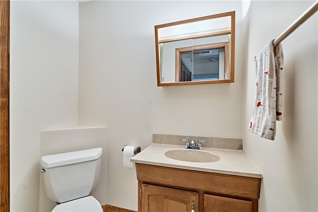 194 Old English Road Pittsburgh, PA 15237 - Photo 22 of 23 Gallery Image 22