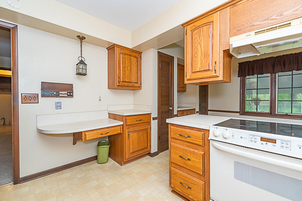 2707 Tattersall Road Portage, MI 49024 - Photo 11 of 39 RN5_3755