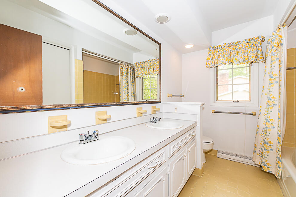 2707 Tattersall Road Portage, MI 49024 - Photo 29 of 39 RN5_3783
