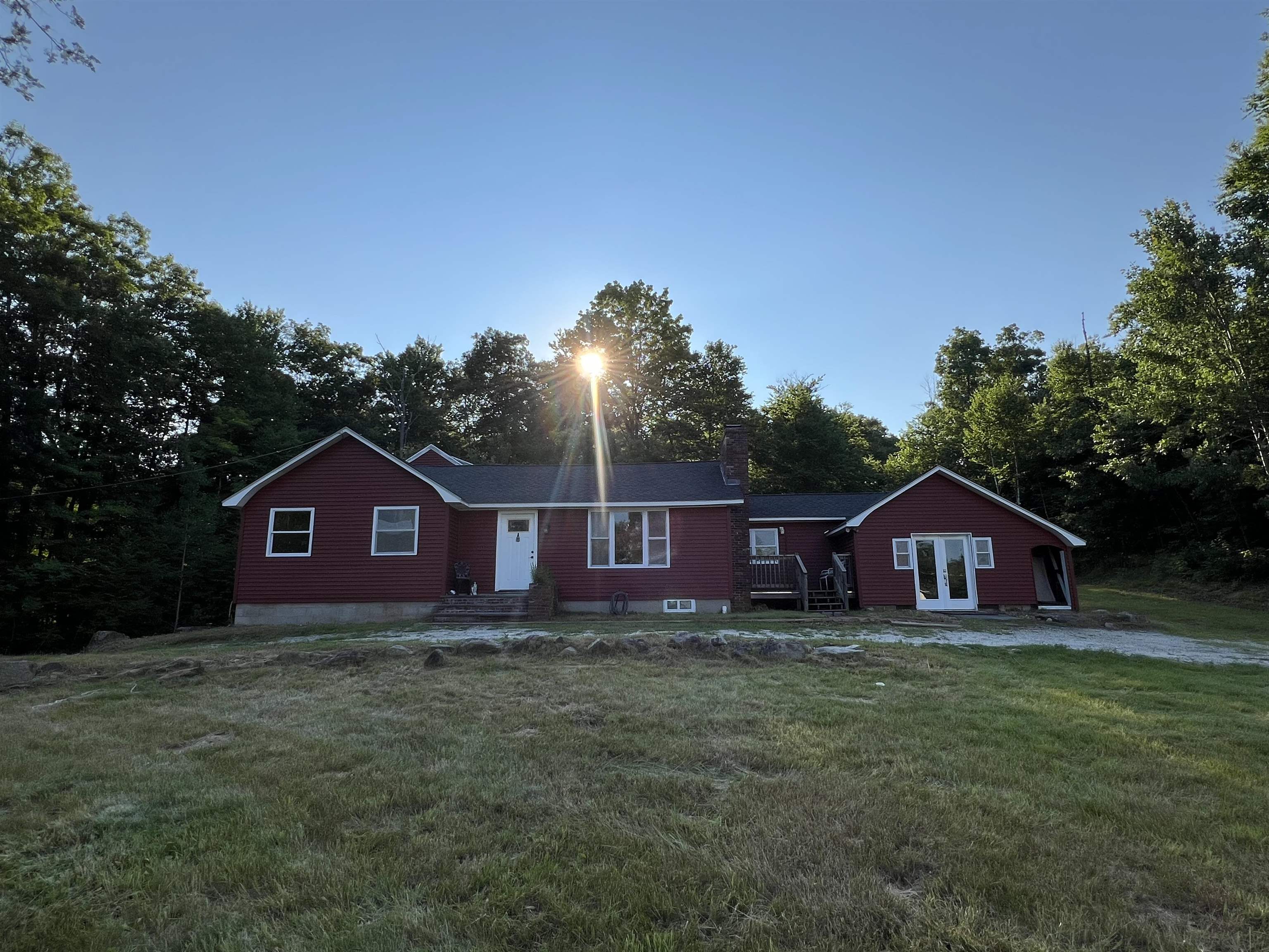 128 North Shore Road Derry, NH 03038 - Photo 1 of 35