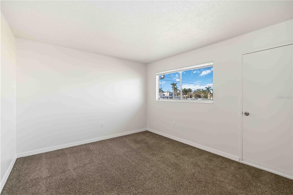 3569 Bee Ridge Road Sarasota, FL 34239 - Photo 16 of 32