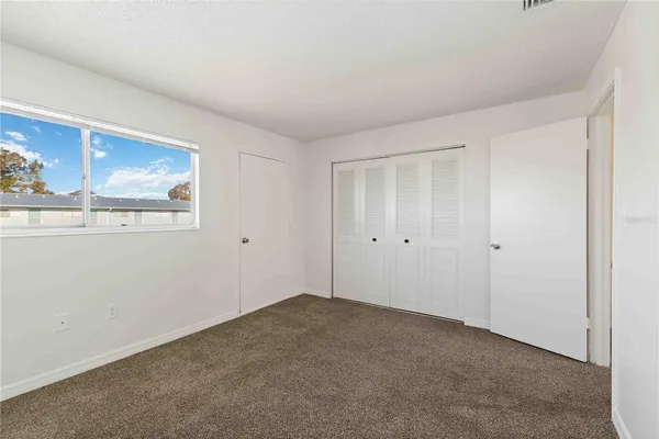 $1,800 | 3569 Bee Ridge Road, Sarasota, FL 34239