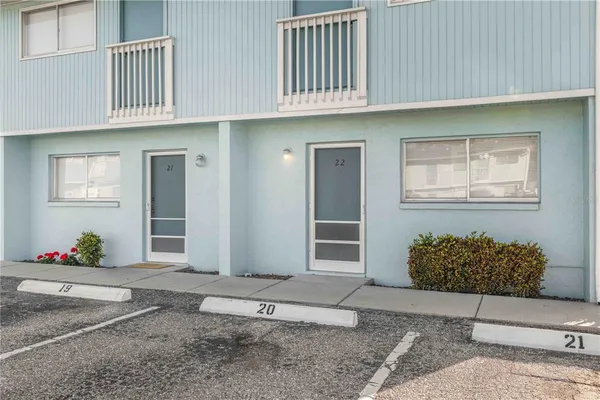 $1,800 | 3569 Bee Ridge Road, Sarasota, FL 34239