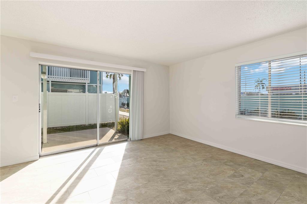 3569 Bee Ridge Road Sarasota, FL 34239 - Photo 7 of 32