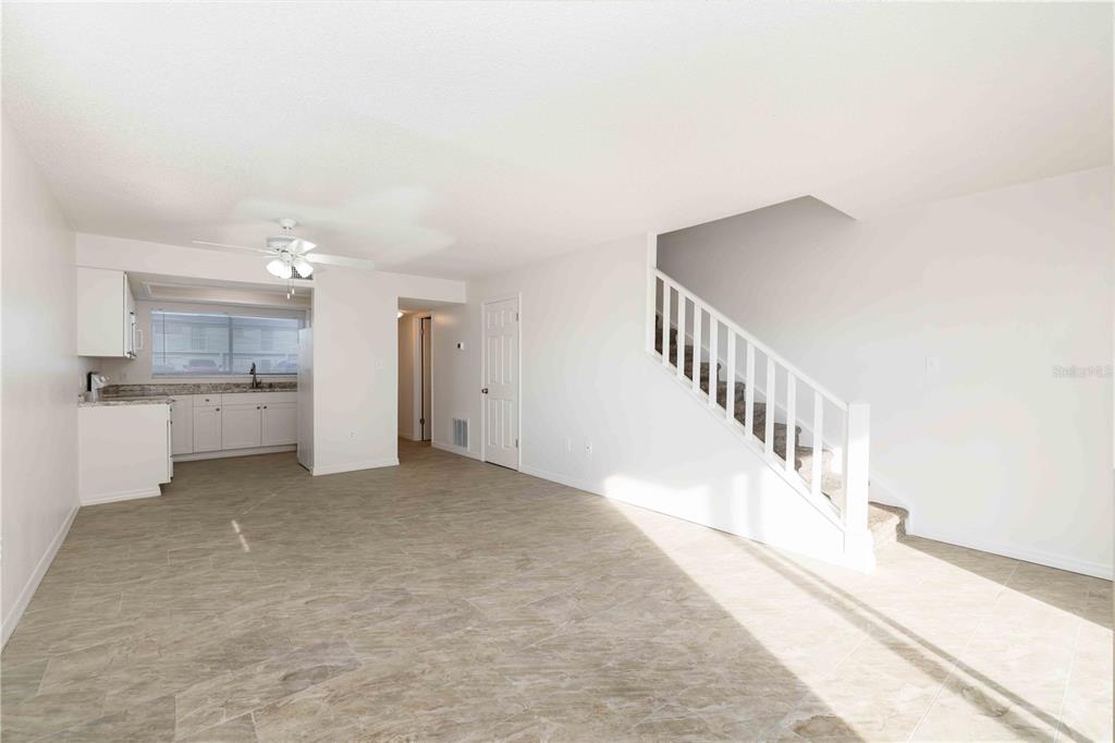 3569 Bee Ridge Road Sarasota, FL 34239 - Photo 9 of 32