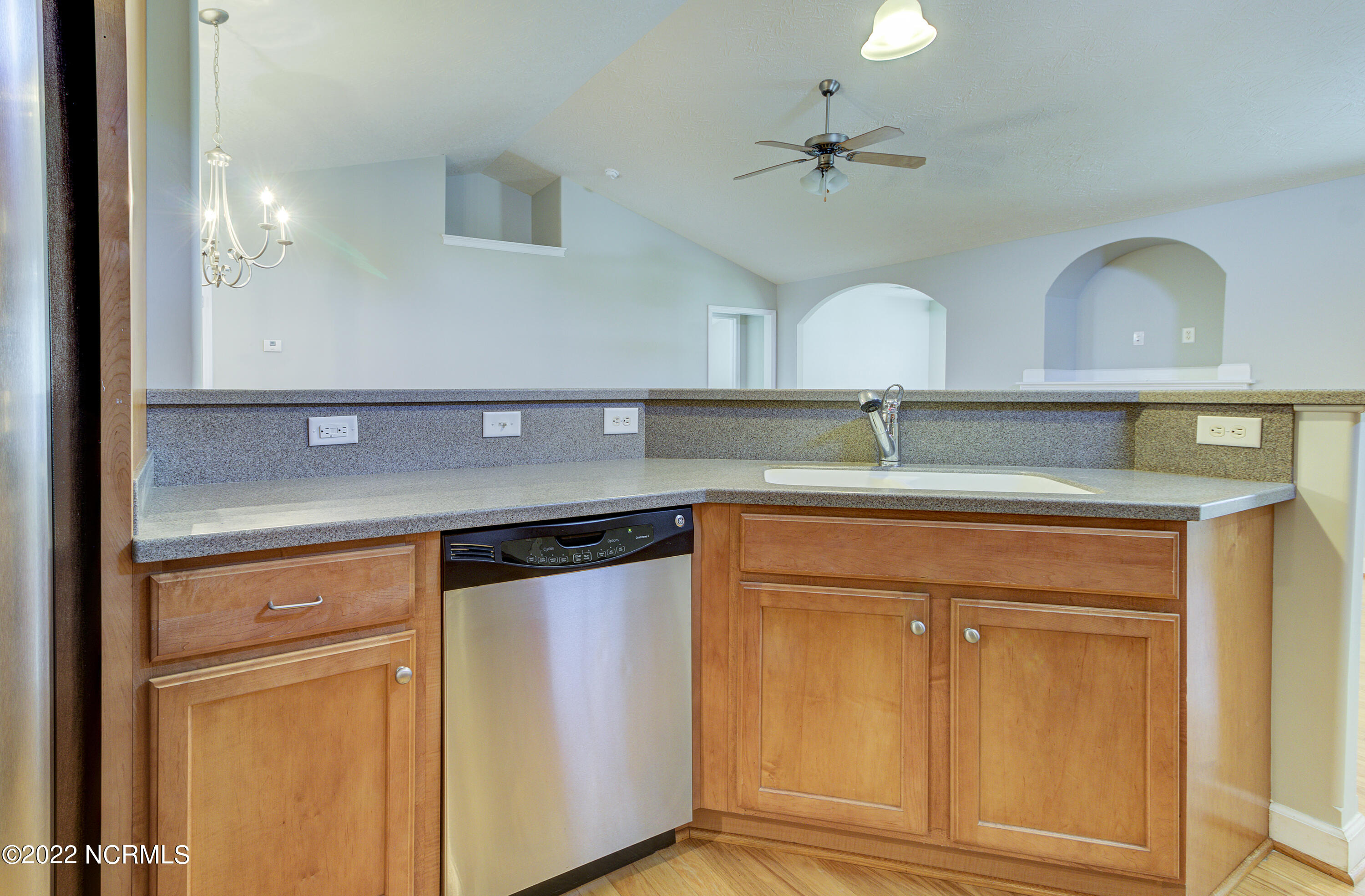 560 Rivage Promenade, Unit PROMENADE Wilmington, NC 28412 - Photo 8 of 43 IMG_8869_70_71