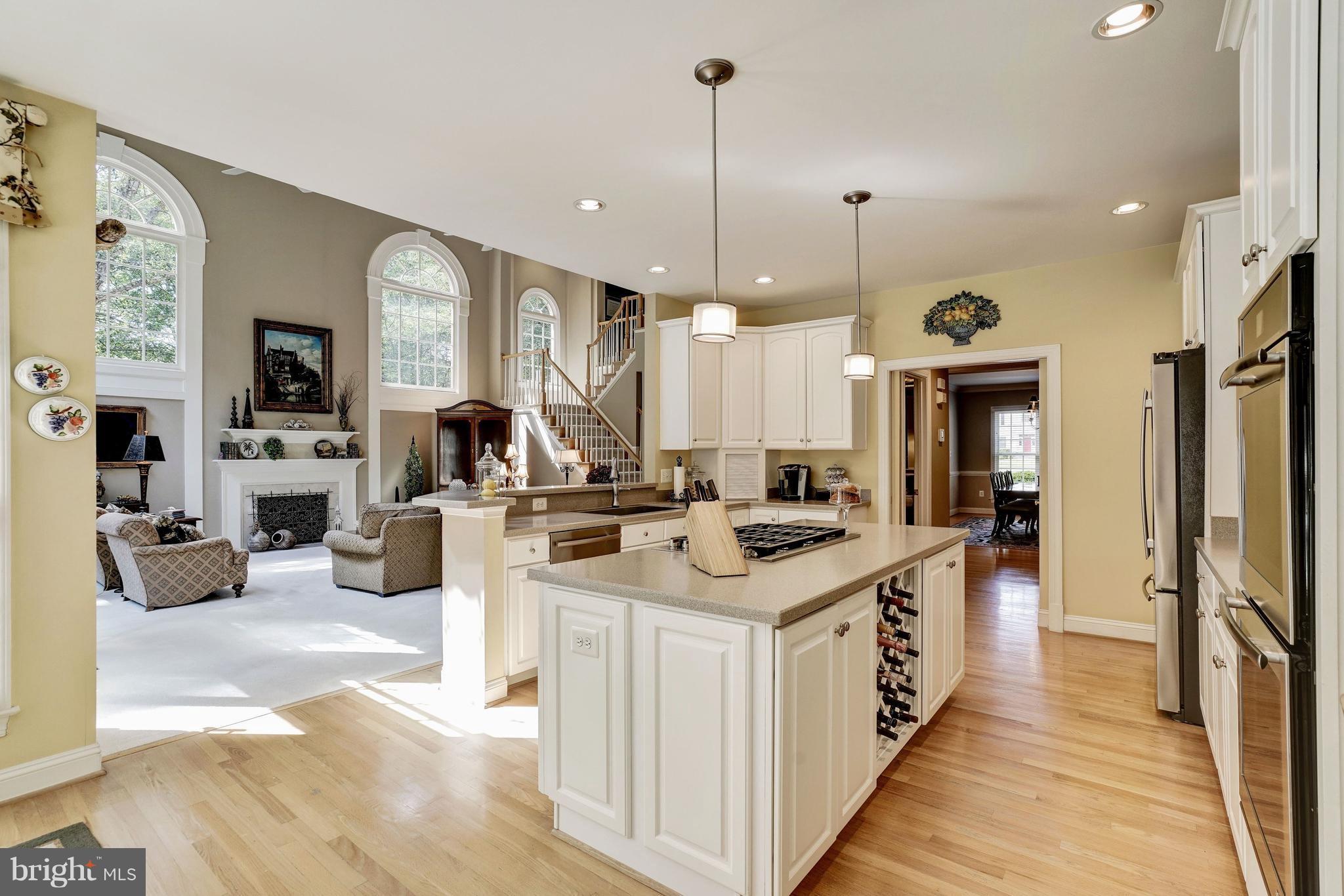 10309 Forest Maple Road Vienna, VA 22182 - Photo 11 of 30 Kitchen