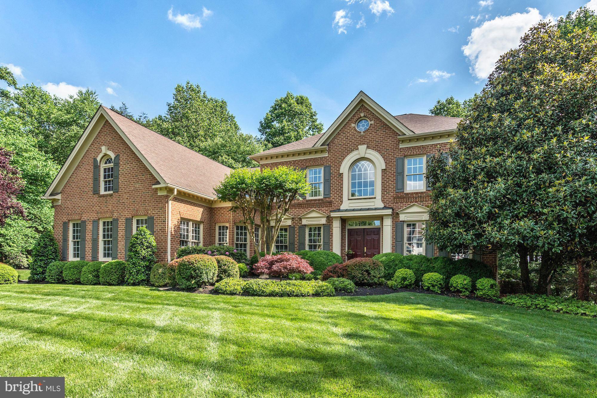 10309 Forest Maple Road Vienna, VA 22182 - Photo 3 of 30 Exterior (Front)