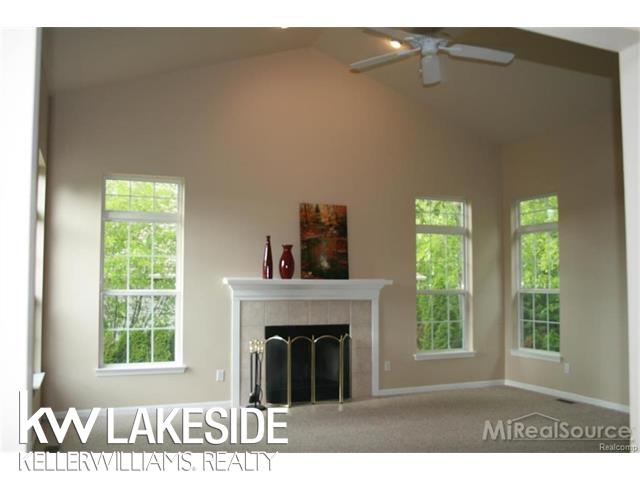 1162 Butler Boulevard Howell, MI 48843 - Photo 3 of 10 31319180-2.JPG