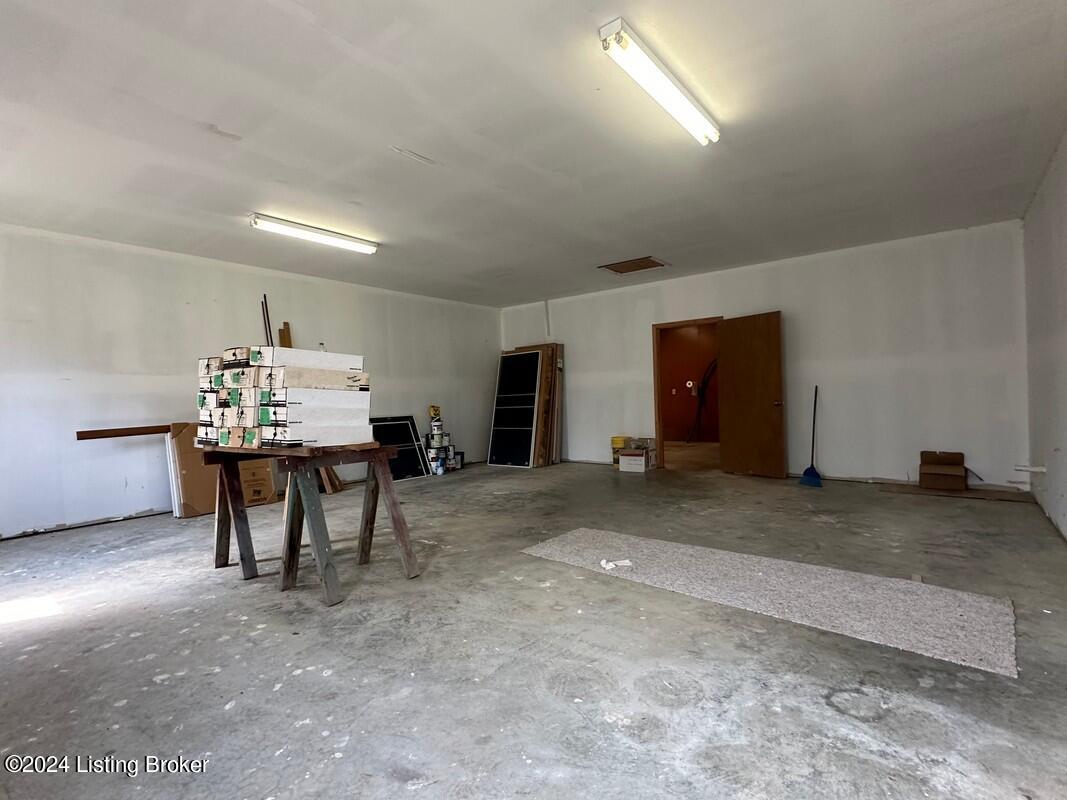 783 Lawrence Hayes Road Caneyville, KY 42721 - Photo 145 of 149 783 LH garage9