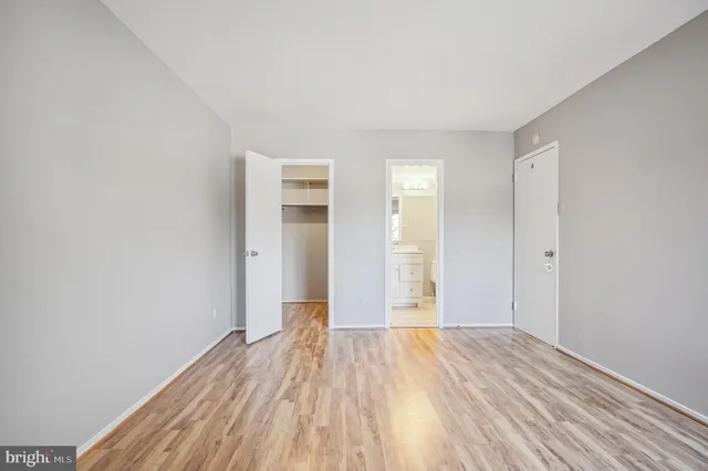 $2,300 | 19423 Brassie Place, Unit 201, Montgomery Village, MD 20886