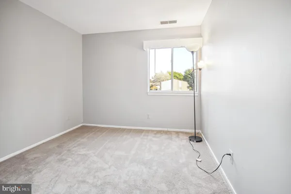 $2,300 | 19423 Brassie Place, Unit 201, Montgomery Village, MD 20886