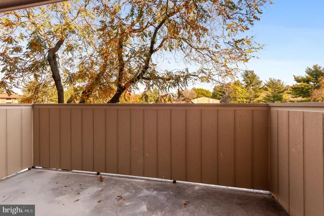 $2,300 | 19423 Brassie Place, Unit 201, Montgomery Village, MD 20886