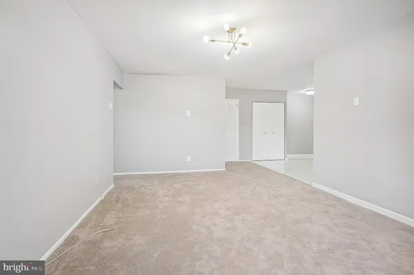 $2,300 | 19423 Brassie Place, Unit 201, Montgomery Village, MD 20886