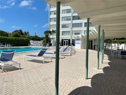 $213,500 | 2150 Sans Souci Boulevard, Unit A1008, North Miami, FL 33181