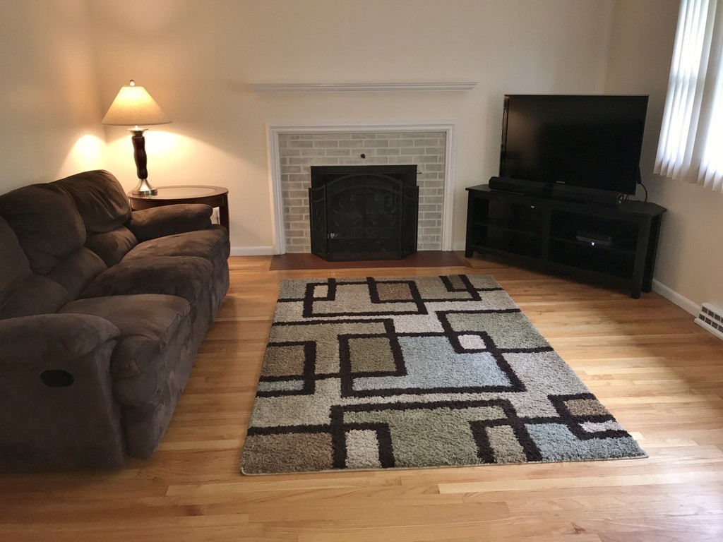 12 Diane Road Peabody, MA 01960 - Photo 3 of 19 Gallery Image 3