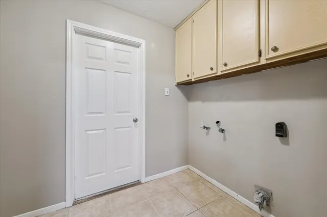 a view of a closet area