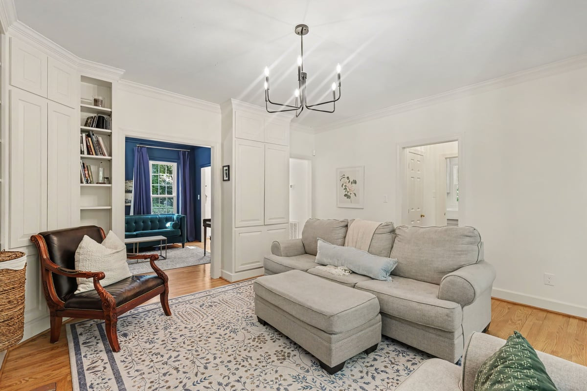 2536 Ashley Court Raleigh, NC 27607 - Photo 6 of 26 006_file_8254.jpg