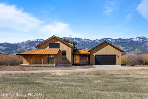 $1,995,000 | 6322 Fox Springs Drive, Victor, ID 83455