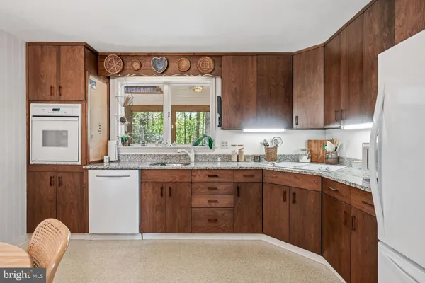 $945,000 | 388 Castlewood Drive, Devon, PA 19333