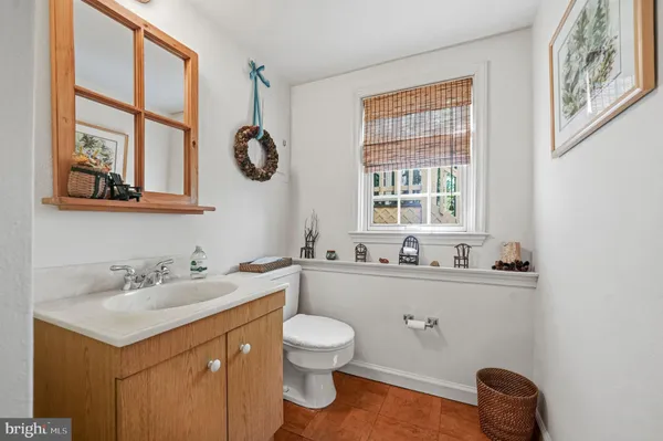 $945,000 | 388 Castlewood Drive, Devon, PA 19333